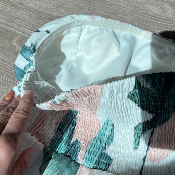 Tropical Romper - Picture 4 of 4